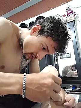 Snapshot of jean--98 chatting on 09-21-25, 06:20 jean--98 online show from 09-21-25, 06:20