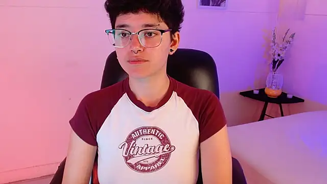 Snapshot of jeroharper chatting on 11-07-25, 04:07 jeroharper online show from 11-07-25, 04:07