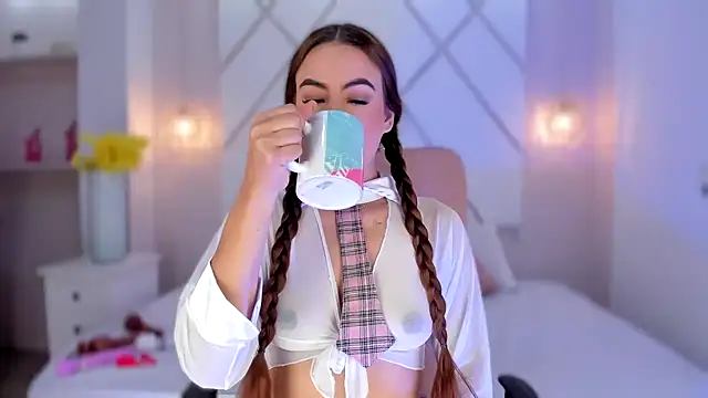 isabellashine online show from 12-04-25, 04:05