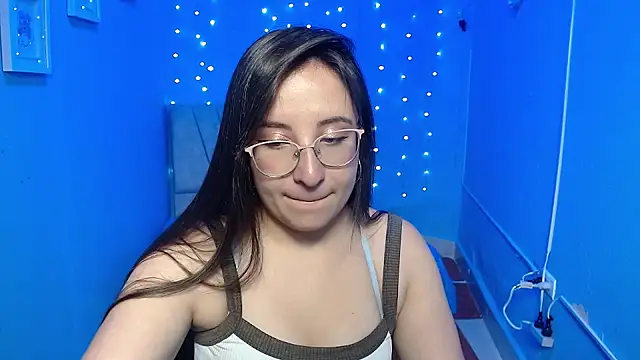 Snapshot of mia_778 chatting on 12-16-25, 02:11 mia 778 online show from 12-16-25, 02:11