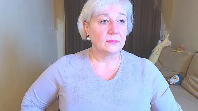 Milana Milky online show from 12-17-25, 05:02