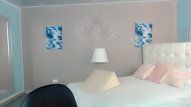 maddissonivanova online show from 02-05-26, 06:56