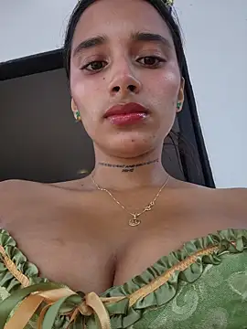 Lorena Mcfly online show from 10-31-25, 01:23