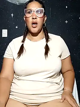 Ivy horse  online show from 03-28-26, 11:37