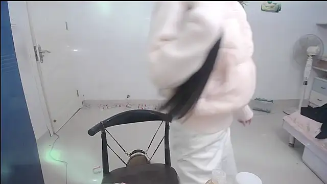 Snapshot of Babygirls523 chatting on 11-26-25, 10:49 Babygirls523 online show from 11-26-25, 10:49