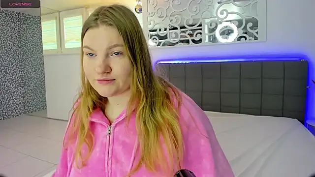 AshleyJoness online show from 01-18-26, 06:39