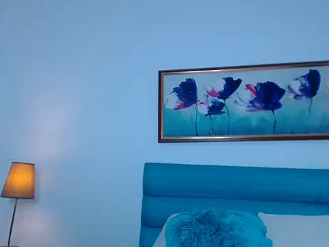 Snapshot of Abella-Stone chatting on 10-07-25, 06:05 Abella-Stone online show from 10-07-25, 06:05