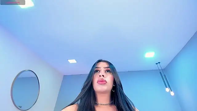 LeahLombardi  online show from 12-04-25, 04:00