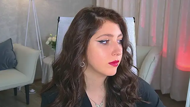 Snapshot of Mary_Miiller chatting on 10-14-25, 09:32 Mary Miiller online show from 10-14-25, 09:32