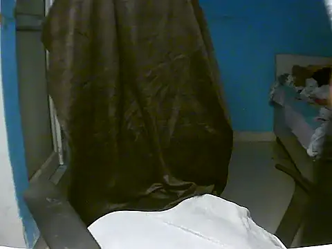 Snapshot of RENUKA_RAJPUT chatting on 05-15-26, 04:36 RENUKA RAJPUT online show from 05-15-26, 04:36