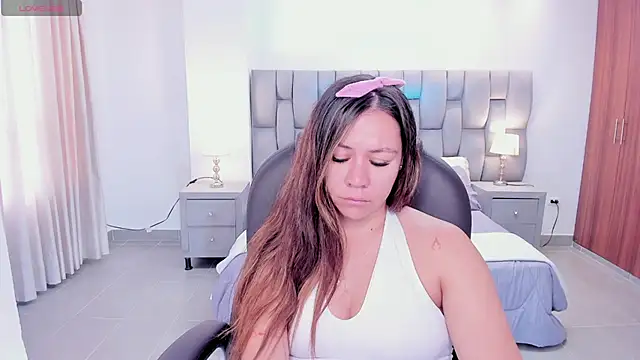 Brandy priscot online show from 10-22-25, 07:02