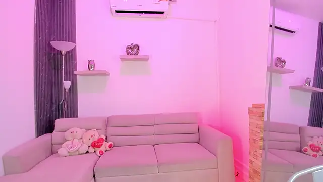 anuskah online show from 12-17-25, 07:42