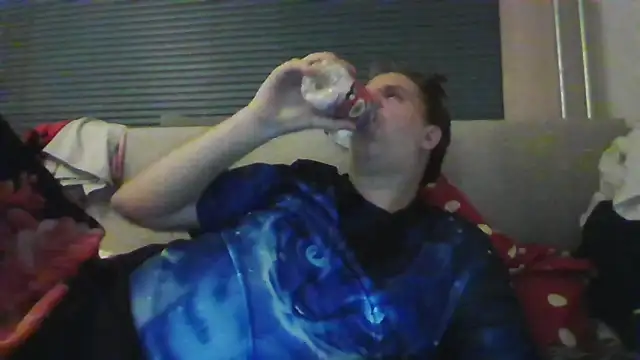 Snapshot of JasperGeil chatting on 12-03-25, 11:36 JasperGeil online show from 12-03-25, 11:36