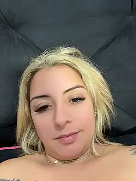Snapshot of sophiemonroevip chatting on 07-17-26, 03:24 sophiemonroevip online show from 07-17-26, 03:24