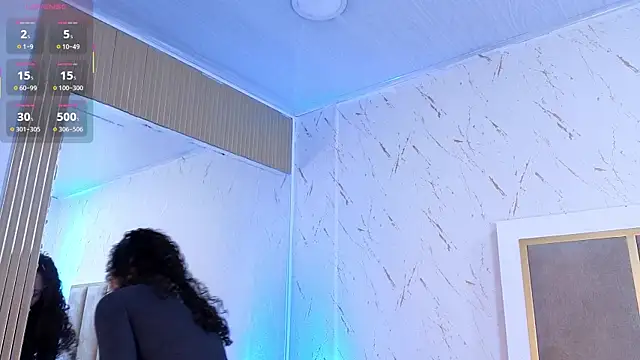 samanthaThoms online show from 11-24-25, 01:33