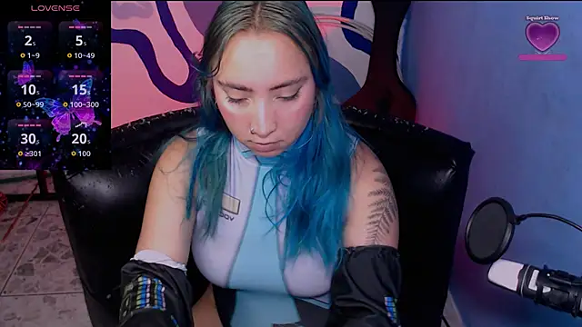 Snapshot of IrisSmil3 chatting on 09-28-25, 08:14 IrisSmil3 online show from 09-28-25, 08:14