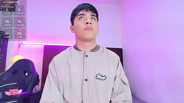 Lucass love online show from 11-19-25, 04:18