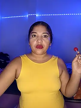 Snapshot of angelHeath13 chatting on 10-11-25, 04:33 angelHeath13 online show from 10-11-25, 04:33