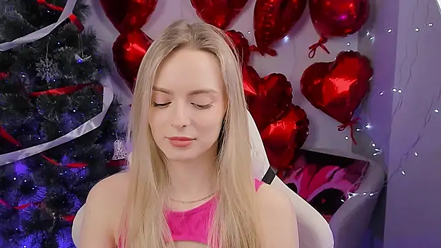 JuliaBrewwer online show from 02-16-26, 02:57