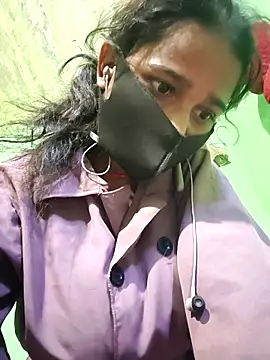 Snapshot of PIHU999 chatting on 10-11-25, 07:40 PIHU999 online show from 10-11-25, 07:40