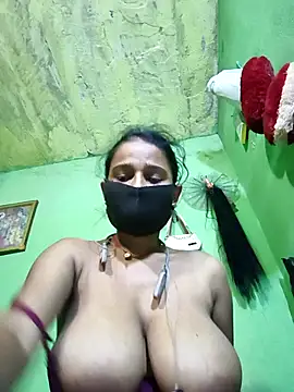 Snapshot of PIHU999 chatting on 10-12-25, 02:38 PIHU999 online show from 10-12-25, 02:38