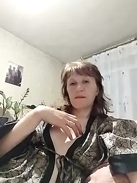 Flower2931 online show from 04-01-26, 07:33