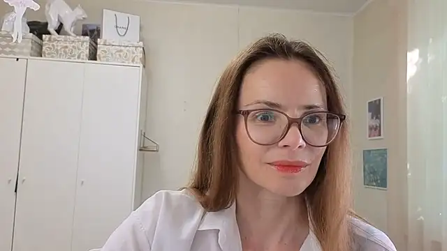 Snapshot of SEA_Dream chatting on 06-16-26, 02:09 SEA Dream online show from 06-16-26, 02:09