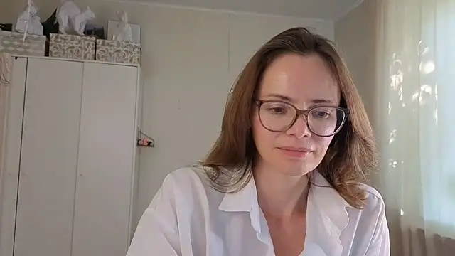 Snapshot of SEA_Dream chatting on 07-24-26, 01:42 SEA Dream online show from 07-24-26, 01:42