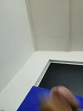 Snapshot of jhoi95 chatting on 12-18-25, 04:07 jhoi95 online show from 12-18-25, 04:07