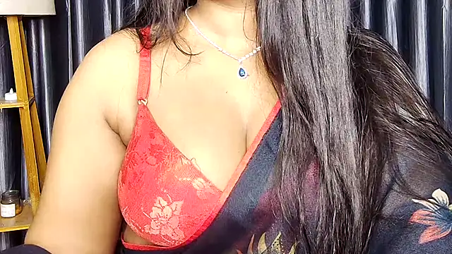 Snapshot of Webrowncouple chatting on 11-22-25, 04:11 Webrowncouple online show from 11-22-25, 04:11