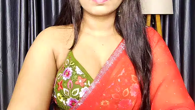 Snapshot of Webrowncouple chatting on 12-18-25, 04:02 Webrowncouple online show from 12-18-25, 04:02