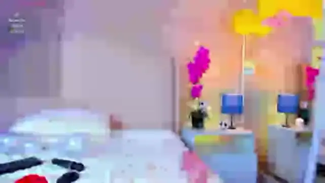 Snapshot of IvyAngel_mei chatting on 11-28-25, 08:11 IvyAngel mei online show from 11-28-25, 08:11