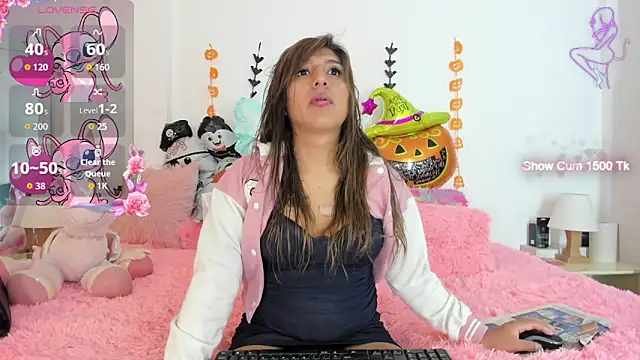 Ariana-Fernandez online show from 10-23-25, 12:37