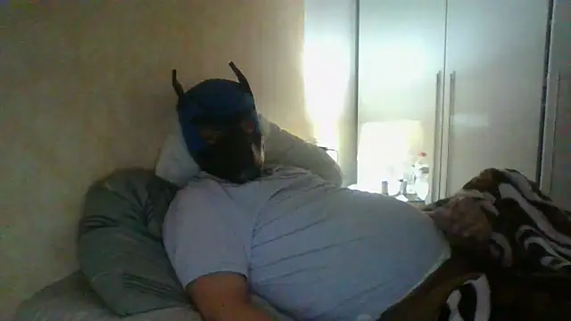 soumicuckold1 online show from 03-17-26, 11:41