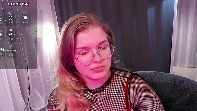 SophieMurrr online show from 09-17-25, 03:35