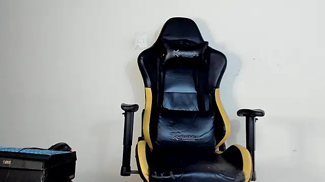 Snapshot of HELLSTAR chatting on 11-26-25, 02:07 HELLSTAR online show from 11-26-25, 02:07