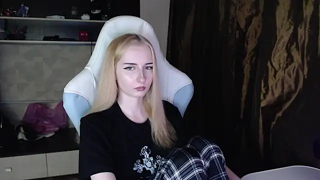 Cutti Crystal online show from 03-20-26, 08:14