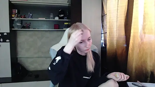 Cutti Crystal online show from 03-31-26, 01:18