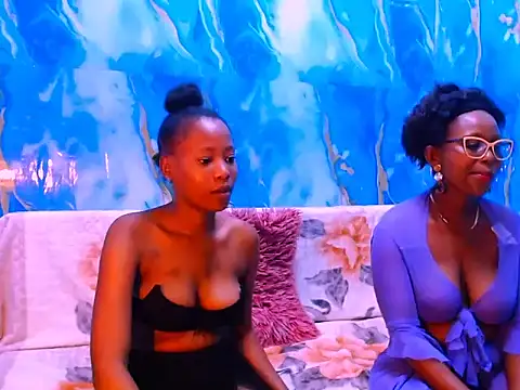 Snapshot of ebonypretty4u69 chatting on 10-11-25, 06:23 ebonypretty4u69 online show from 10-11-25, 06:23