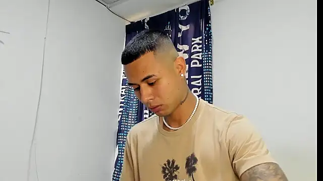  Logan Colton  online show from 01-09-26, 09:27