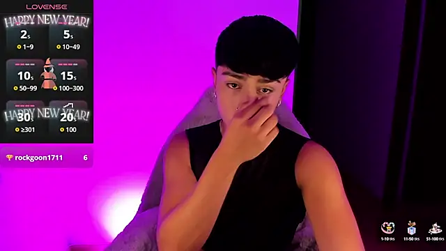 Matheewx m online show from 10-10-25, 02:43