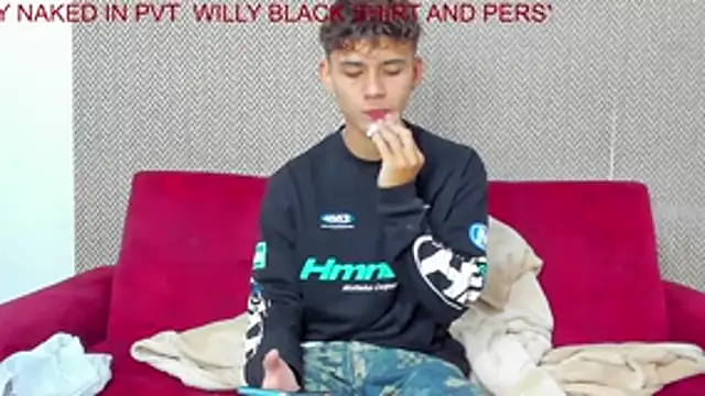 Snapshot of willy_sexxx18 chatting on 01-11-26, 02:00 willy sexxx18 online show from 01-11-26, 02:00