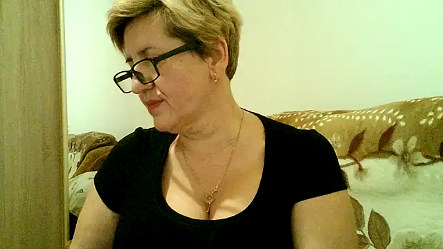 Dana4921 online show from 12-13-25, 07:53