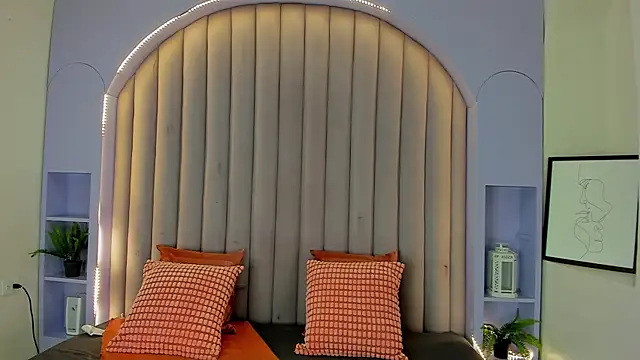 Taylorsmitth  online show from 09-13-25, 11:32