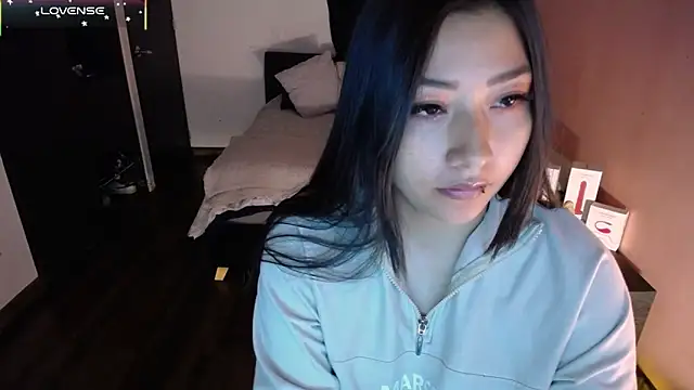 Mia 1120 online show from 01-06-26, 07:06