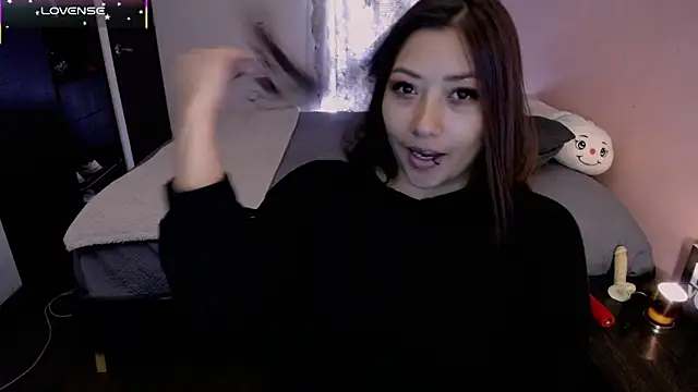 Snapshot of Mia_1120 chatting on 06-16-26, 06:32 Mia 1120 online show from 06-16-26, 06:32