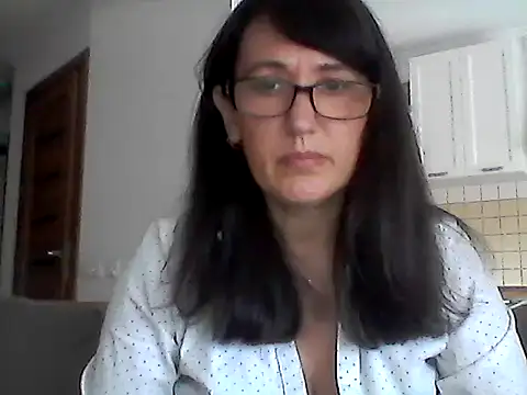 Elena48324 online show from 06-20-26, 08:39