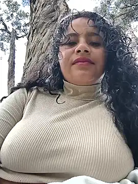 Snapshot of Yaya_watson chatting on 06-19-26, 08:45 Yaya watson online show from 06-19-26, 08:45