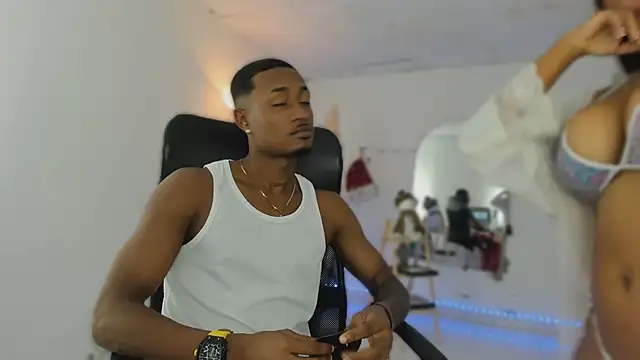 Snapshot of AbonySex69 chatting on 12-19-25, 03:35 AbonySex69 online show from 12-19-25, 03:35