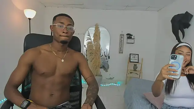 Snapshot of AbonySex69 chatting on 01-11-26, 03:33 AbonySex69 online show from 01-11-26, 03:33